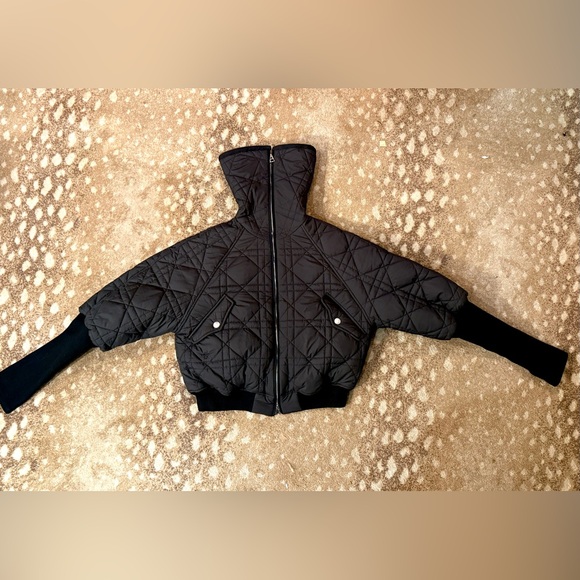 Designer Inspired, Black, Quilted Women's Cropped Puffer Jacket, Size Small - Picture 11 of 12